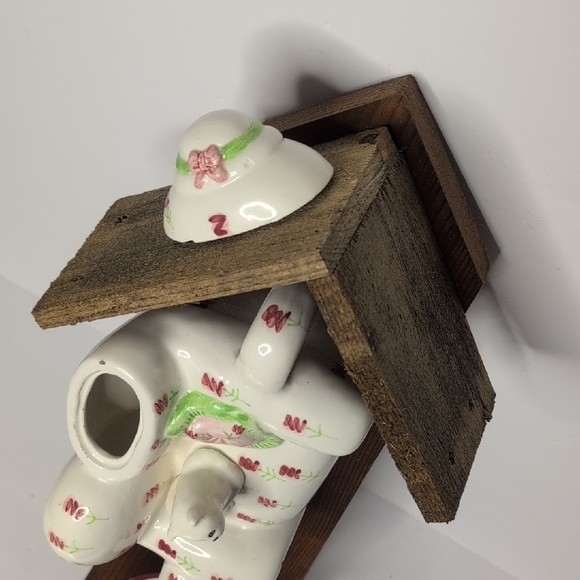 Rustic Wooden Handmade Bird Feeder Crazy Cat Lady - Picture 4 of 16